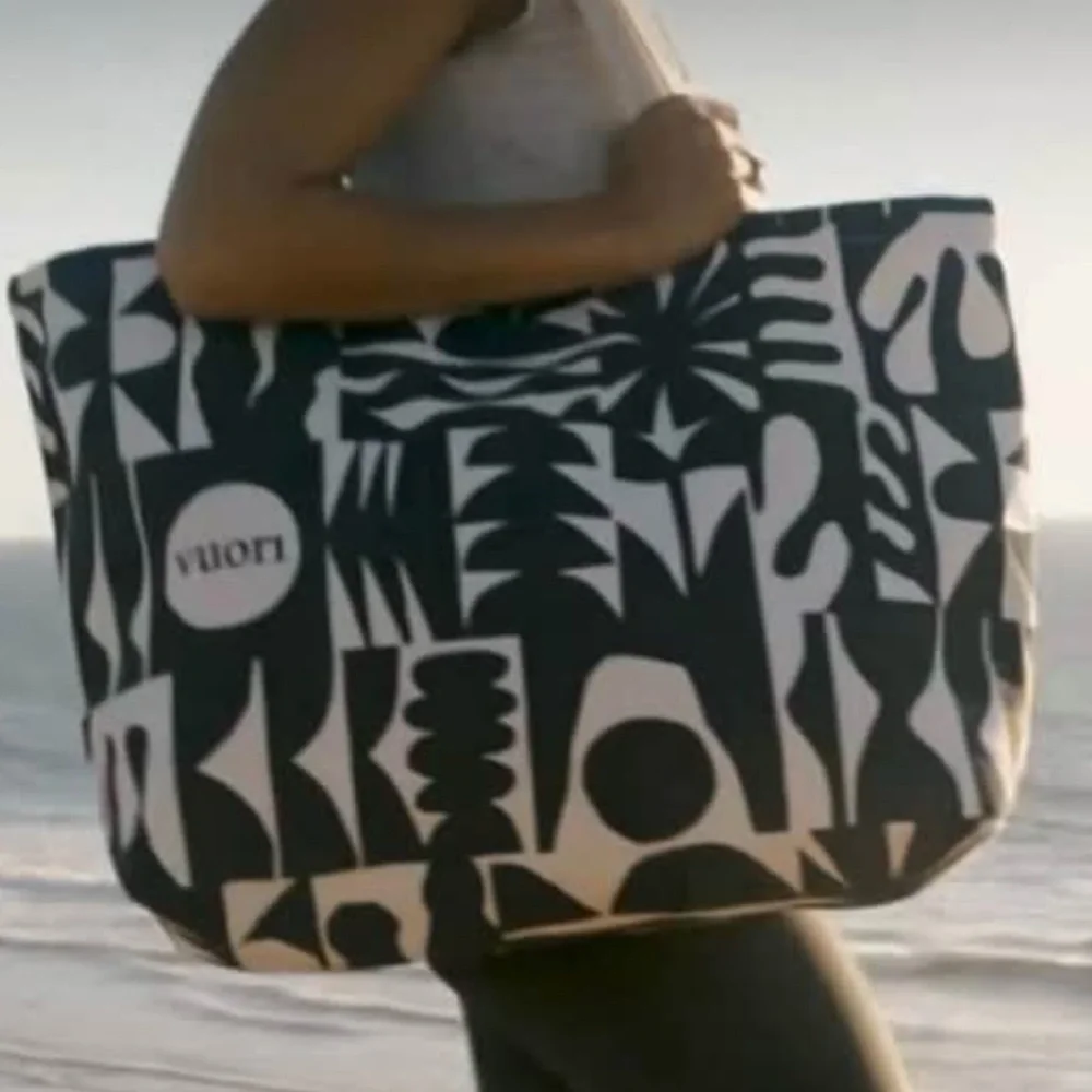 Vuori Limited Edition Abstract Green/White Heavy Duty Large Canvas Tote Bag NWOT